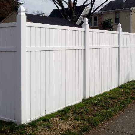 vinyl fence installation in Bucks County Pennsylvania